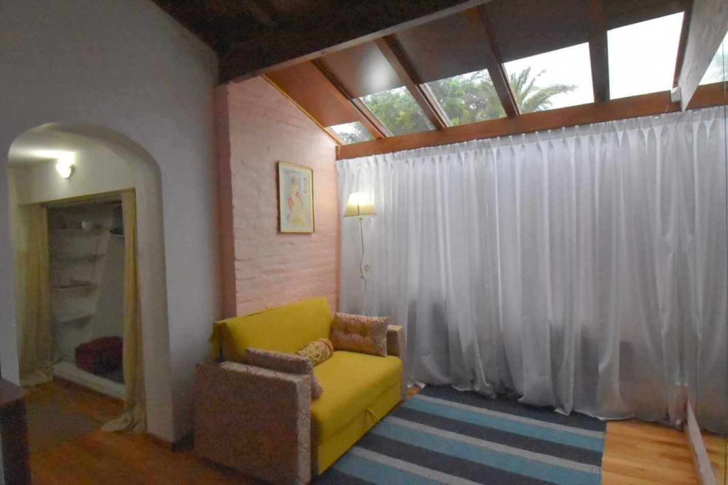 IMPECABLE CHALET DE 4 AMBIENTES CON PISCINA. CAISAMAR