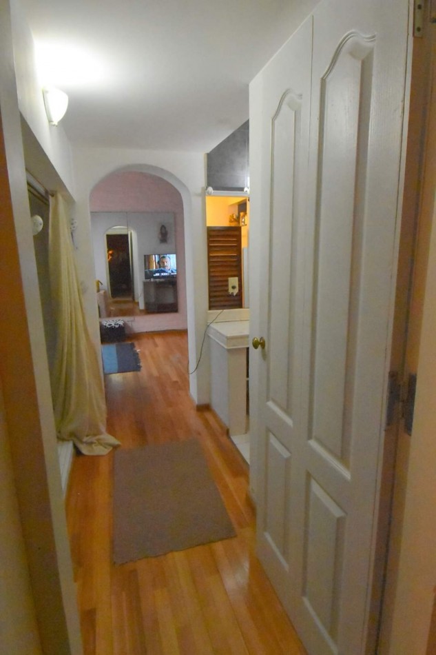 IMPECABLE CHALET DE 4 AMBIENTES CON PISCINA. CAISAMAR