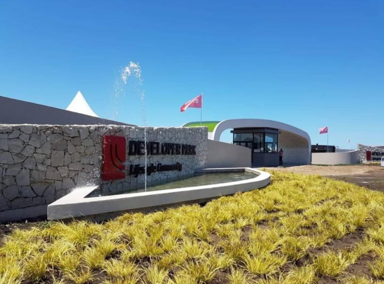 LOTE EN VENTA. DEVELOPER PARK. 618 METROS. SECTOR BIOS 2. ACEPTA PERMUTA.