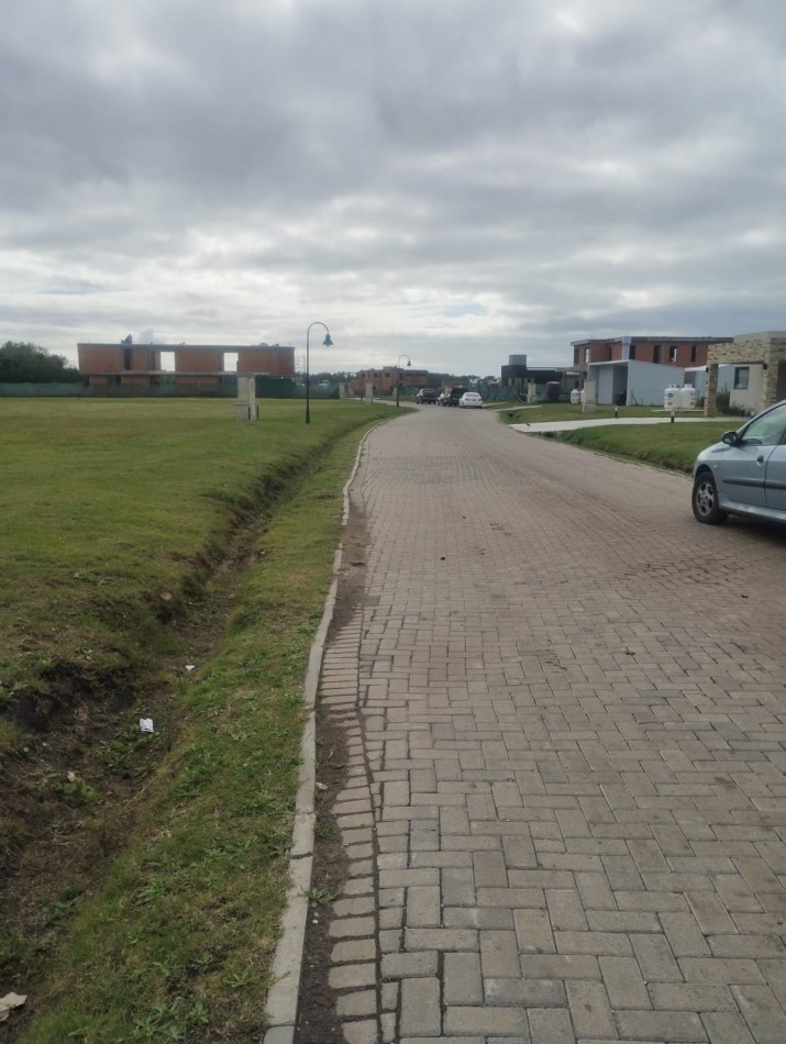 LOTE EN VENTA. DEVELOPER PARK. 618 METROS. SECTOR BIOS 2. ACEPTA PERMUTA.