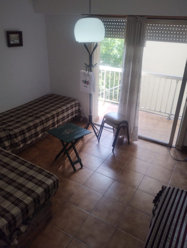 DEPARTAMENTO DE 2 AMBIENTES CON BALCON. A MEDIA CUADRA DEL MAR. VILLA GESELL