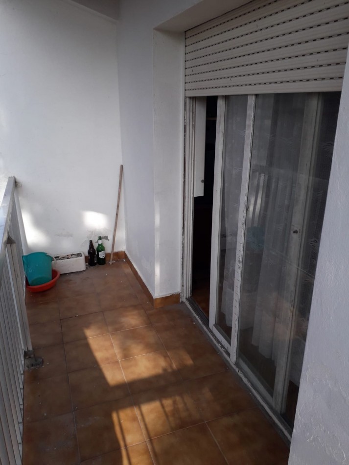 DEPARTAMENTO DE 2 AMBIENTES CON BALCON. A MEDIA CUADRA DEL MAR. VILLA GESELL