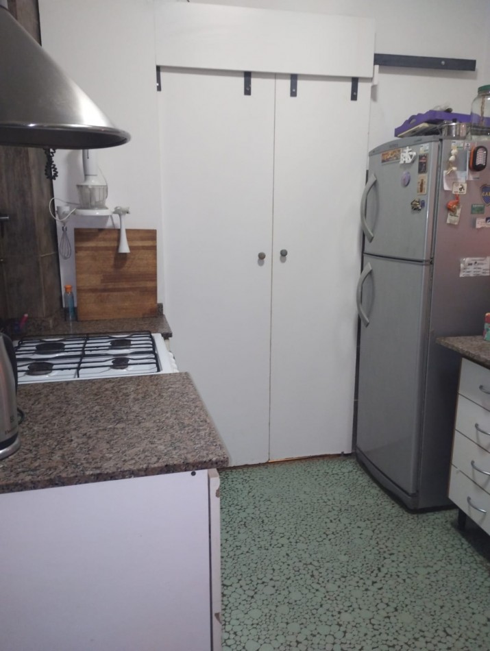 3 AMBIENTES EN PLANTA BAJA. DOS PATIOS. ZONA GUEMES