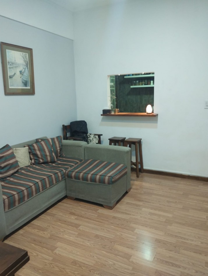 3 AMBIENTES EN PLANTA BAJA. DOS PATIOS. ZONA GUEMES