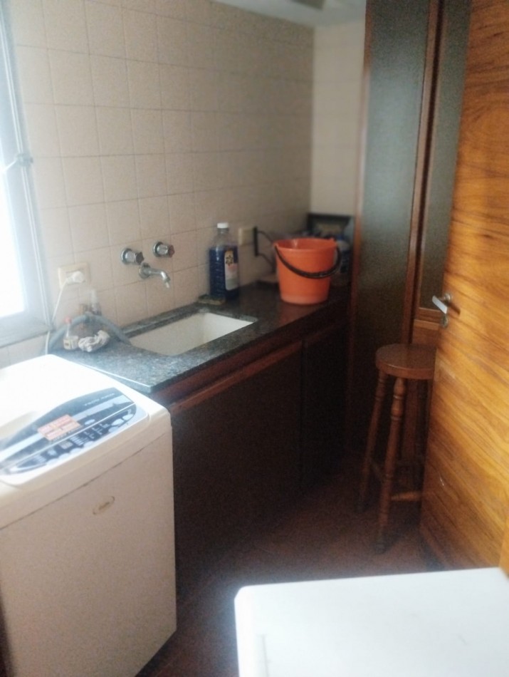 SEMIPISO DE 5 AMBIENTES CON COCHERA DOBLE. DIAGONAL ALBERDI AL 2500. 
