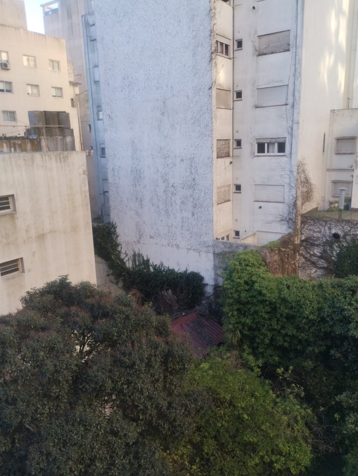 SEMIPISO DE 5 AMBIENTES CON COCHERA DOBLE. DIAGONAL ALBERDI AL 2500. 