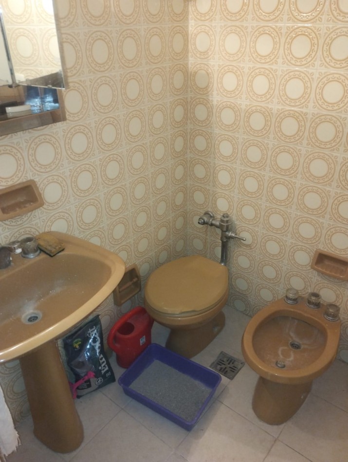 SEMIPISO DE 5 AMBIENTES CON COCHERA DOBLE. DIAGONAL ALBERDI AL 2500. 