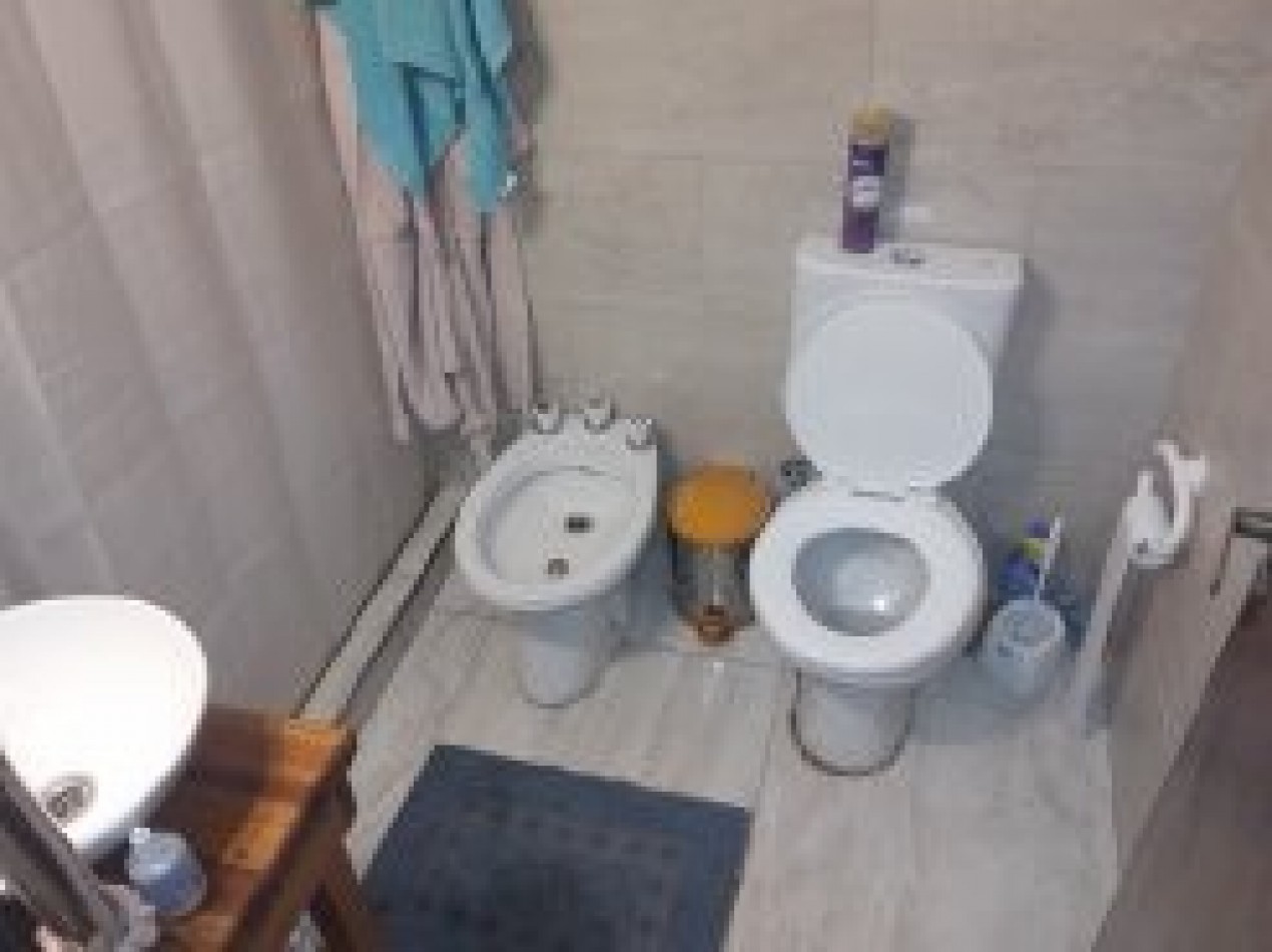 IMPORTANTE PROPIEDAD DE 8 AMBIENTES EN EL CORAZON DE SAN CARLOS. POSIBILIDAD DE PERMUTA MENOR VALOR.