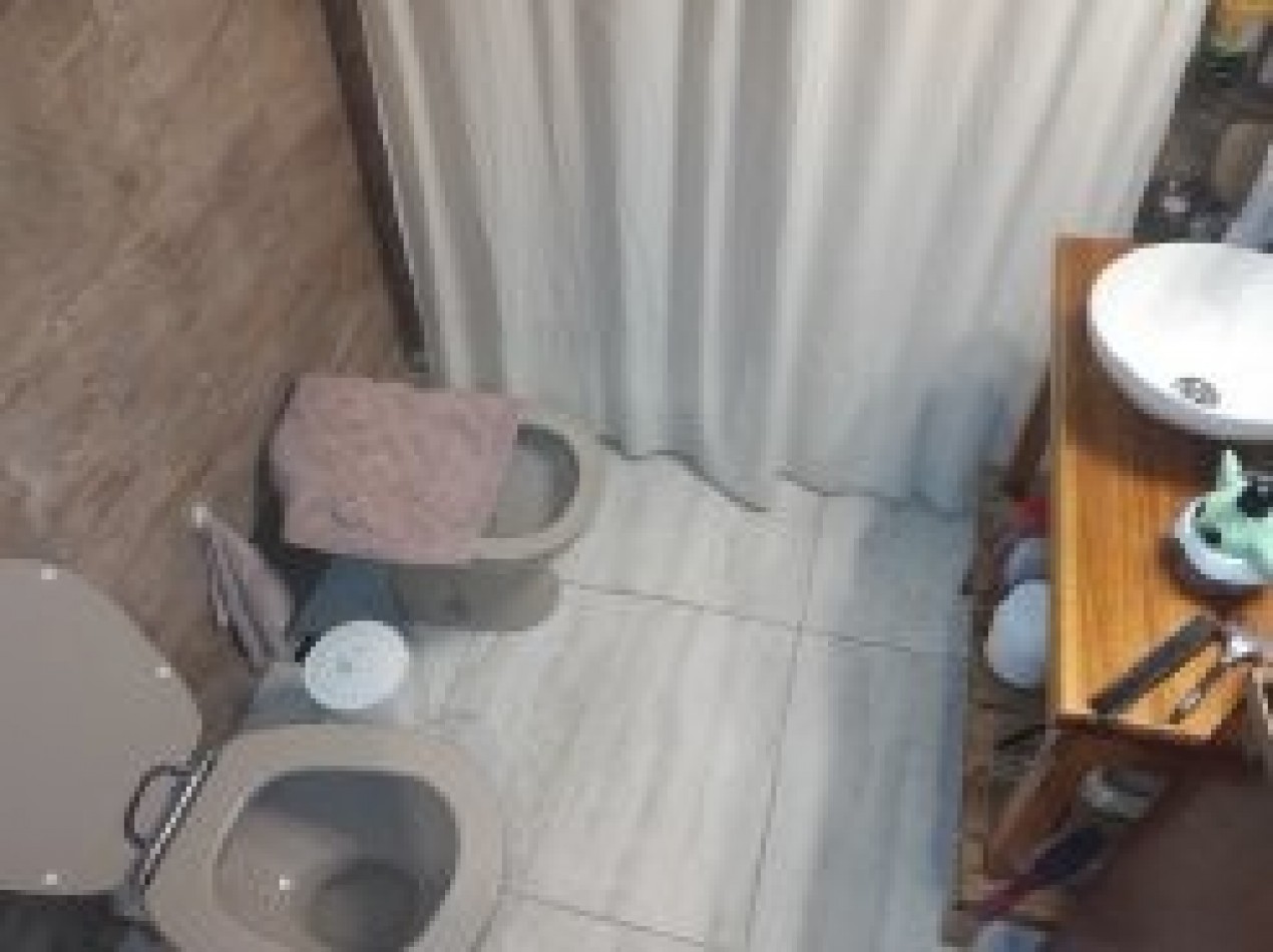 IMPORTANTE PROPIEDAD DE 8 AMBIENTES EN EL CORAZON DE SAN CARLOS. POSIBILIDAD DE PERMUTA MENOR VALOR.