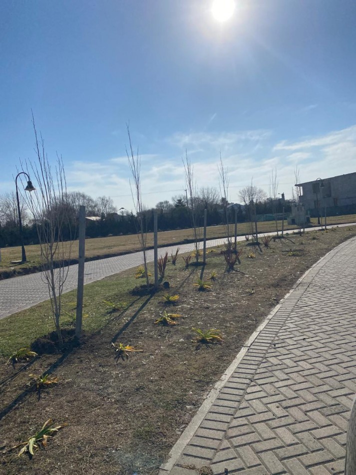 LOTE EN VENTA. DEVELOPER PARK. 618 METROS. SECTOR BIOS 2. ACEPTA PERMUTA.