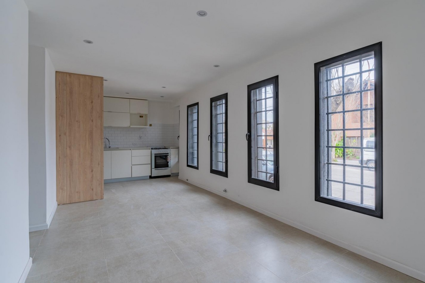 IMPECABLE PH DE 3 AMBIENTES CON TERRAZA EN EL BARRIO SAN JOSE.