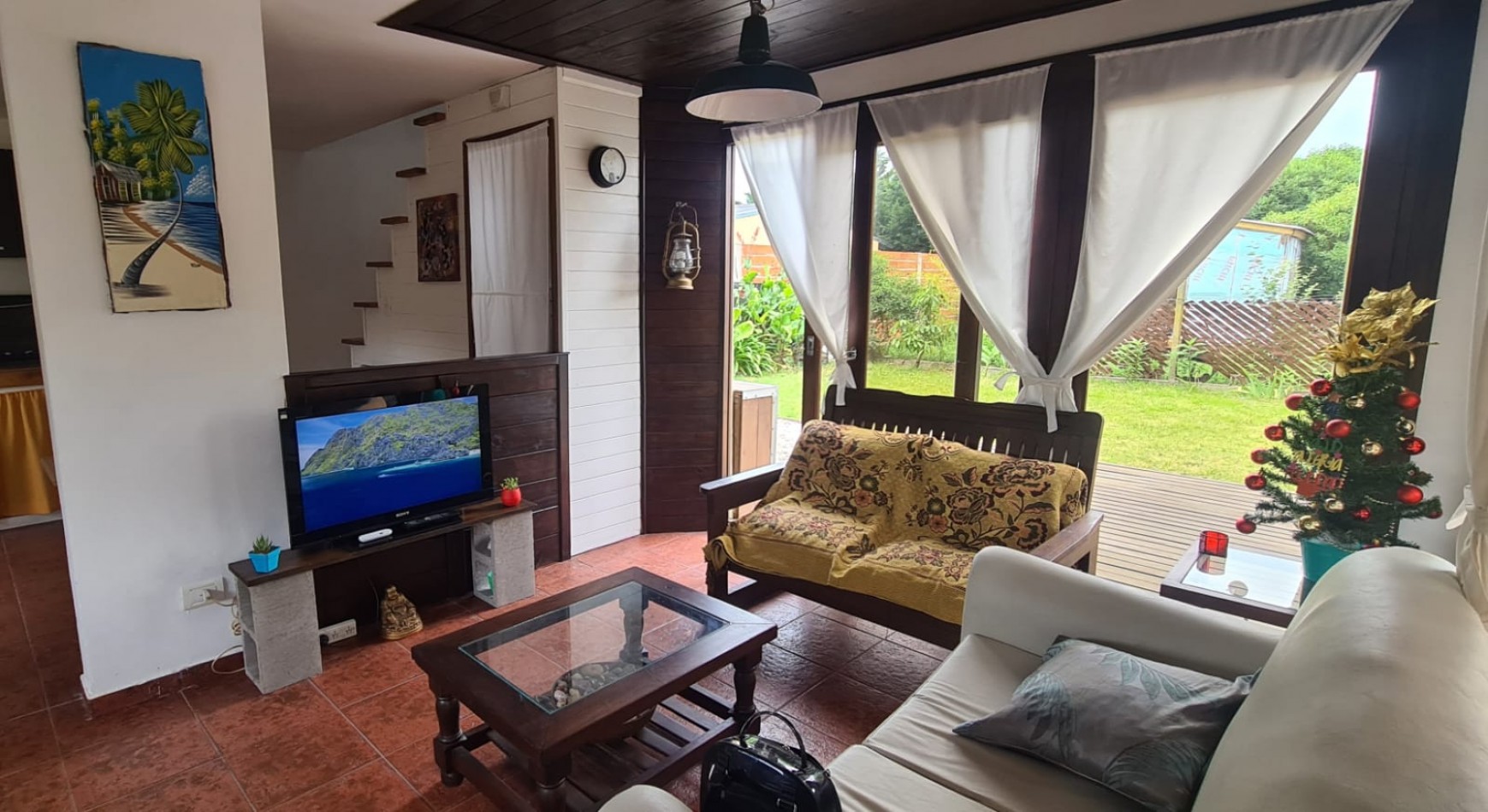 CASA EN DUPLEX EN ACANTILADOS. CERCANA AL GOLF Y BARRIOS PRIVADOS. 