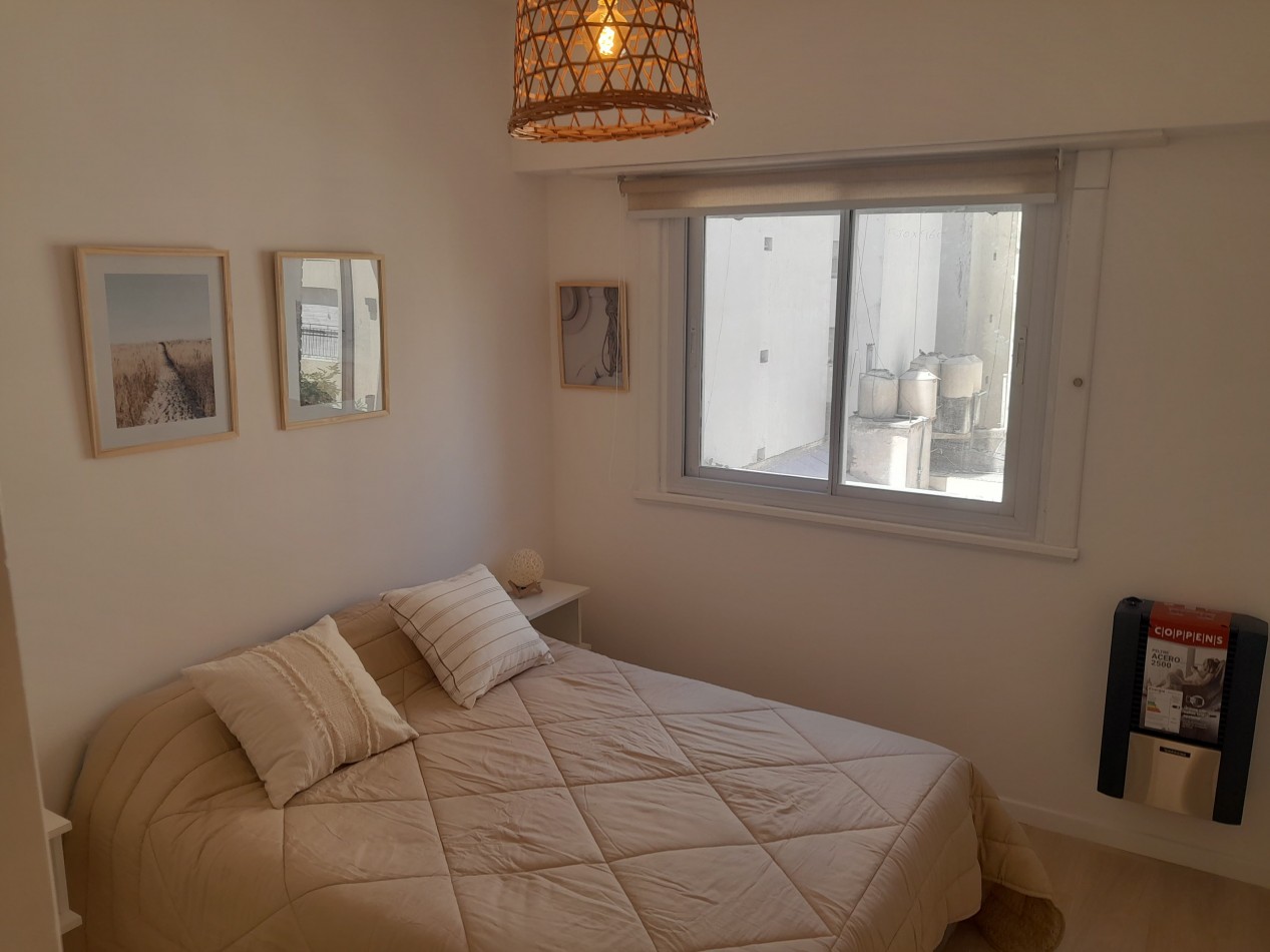 DEPARTAMENTO DE 3 AMBIENTES A LA CALLE CON BALCON FRANCES. A METROS DE PLAZA COLON.