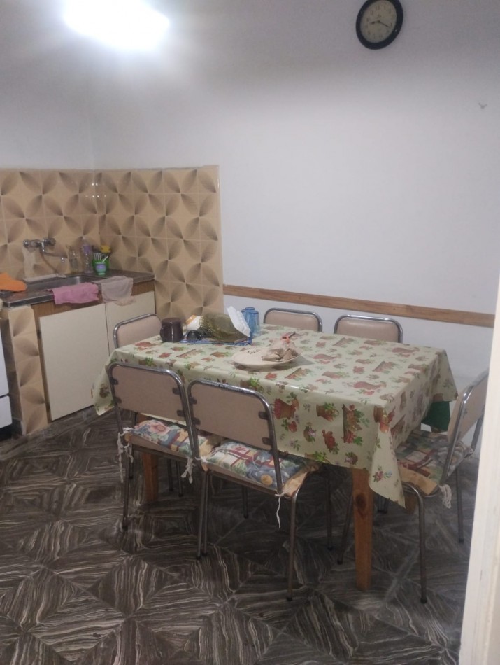 CASA DE 5 AMBIENTES EN SAN EDUARDO DEL MAR. CERCA DE MIRAMAR Y PEGADO A EL MARQUESADO