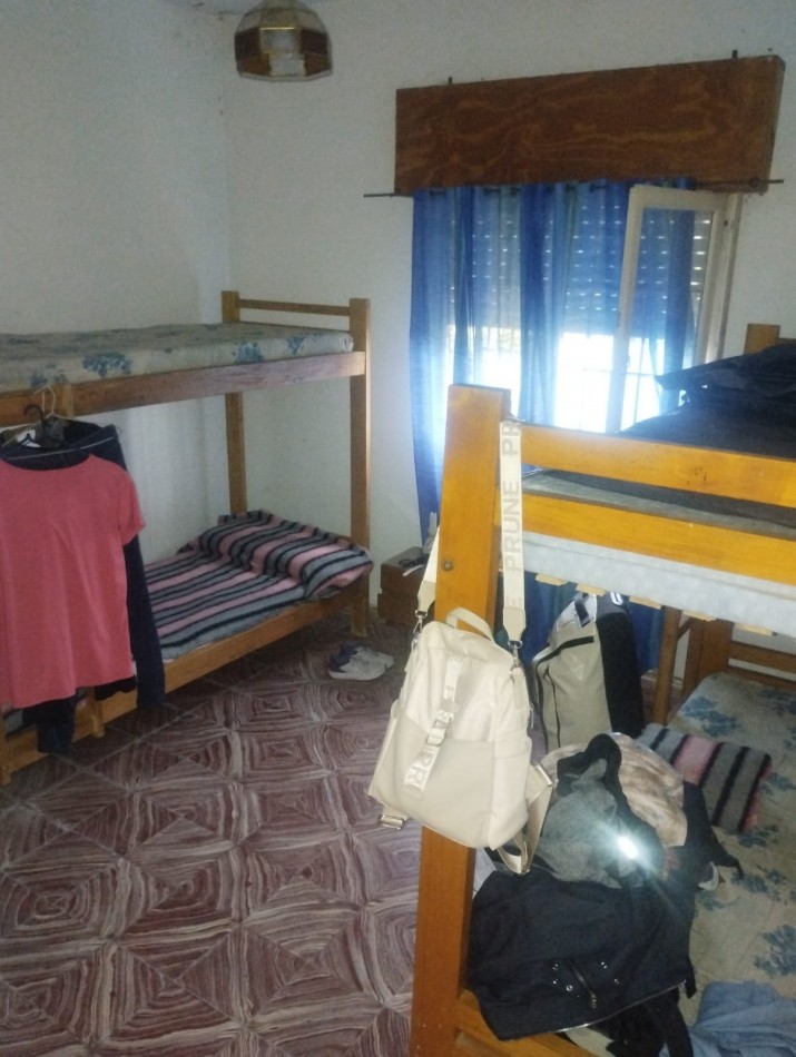 CASA DE 5 AMBIENTES EN SAN EDUARDO DEL MAR. CERCA DE MIRAMAR Y PEGADO A EL MARQUESADO
