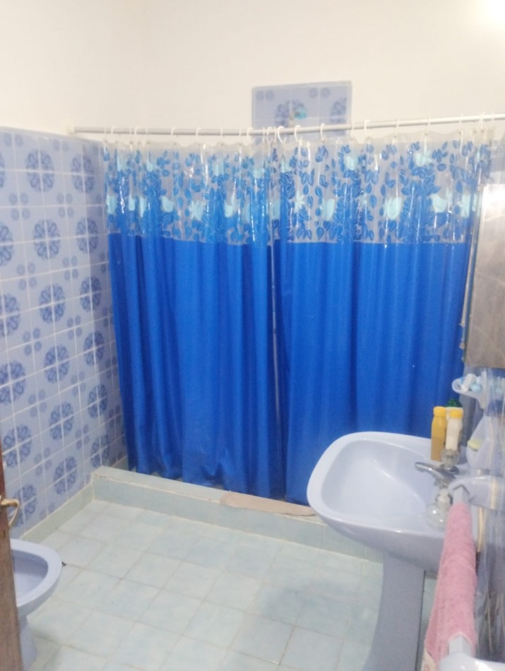 CASA DE 5 AMBIENTES EN SAN EDUARDO DEL MAR. CERCA DE MIRAMAR Y PEGADO A EL MARQUESADO