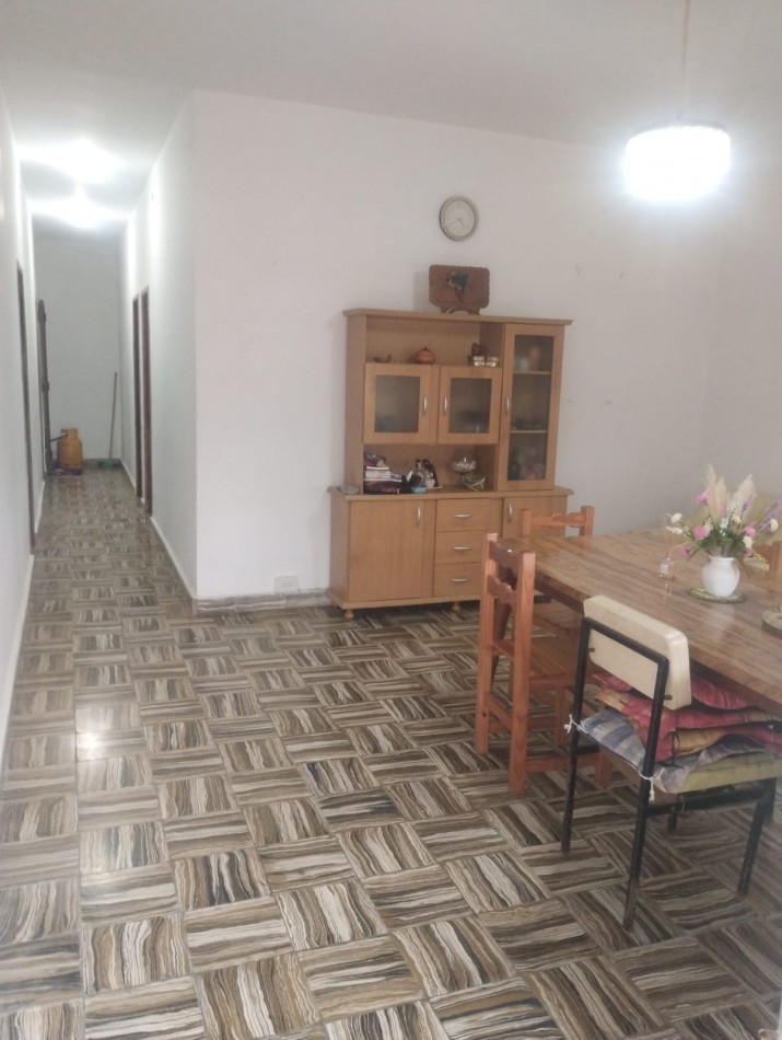 CASA DE 5 AMBIENTES EN SAN EDUARDO DEL MAR. CERCA DE MIRAMAR Y PEGADO A EL MARQUESADO