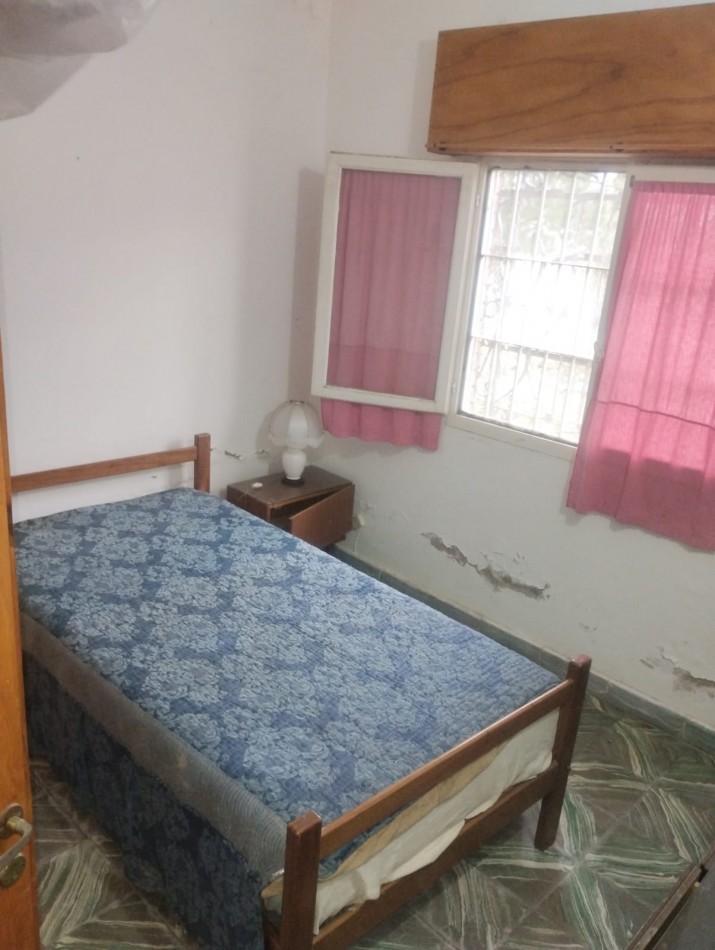 CASA DE 5 AMBIENTES EN SAN EDUARDO DEL MAR. CERCA DE MIRAMAR Y PEGADO A EL MARQUESADO