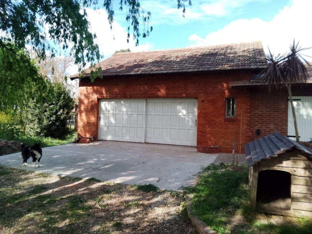 IMPORTANTE PREDIO CON IMPECABLE CHALET EN CORONEL VIDAL. IDEAL DESARROLLO TURISTICO. 5200 METROS CUADRADOS CERCANO A RUTA 2