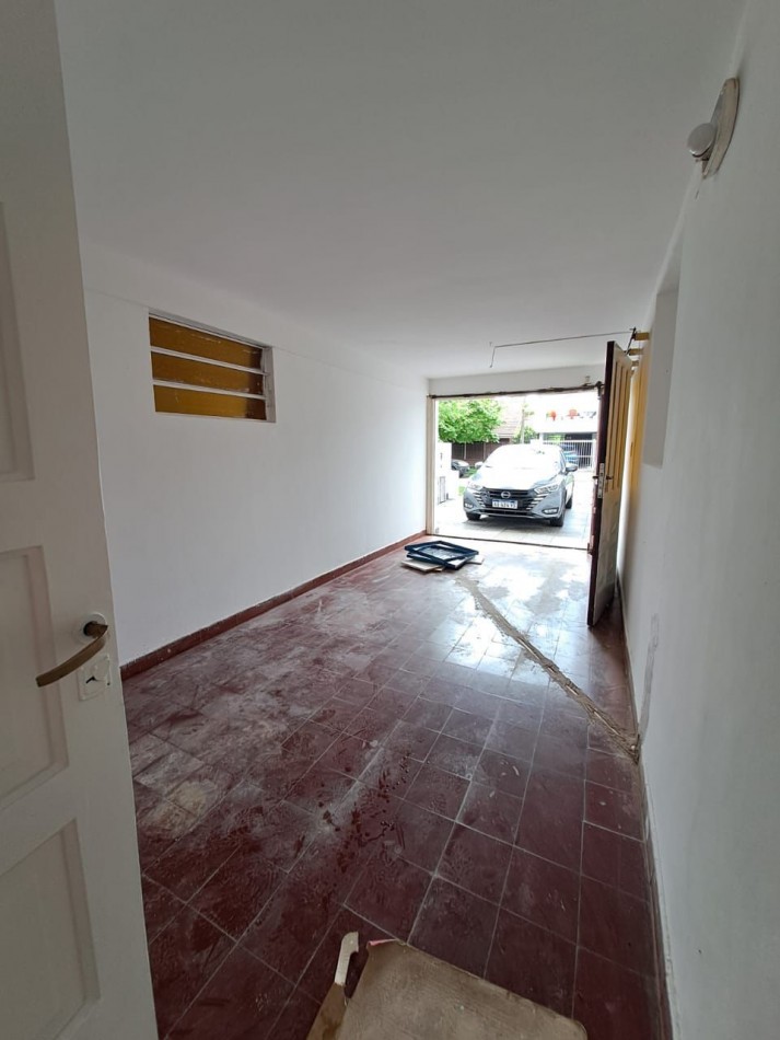 CHALET EN PH DE 4 AMBIENTES. PARQUE LURO. ESCRIBANIA DESIGNADA.