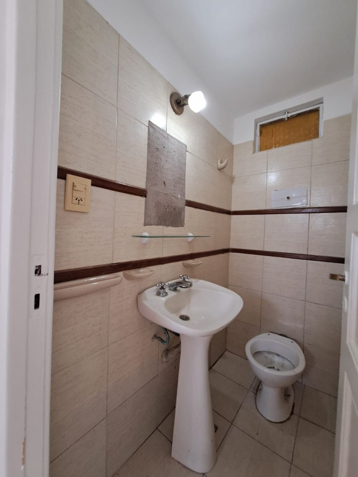 CHALET EN PH DE 4 AMBIENTES. PARQUE LURO. ESCRIBANIA DESIGNADA.