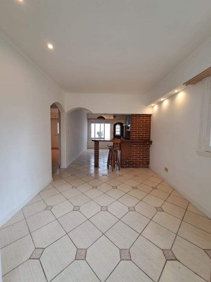 CHALET EN PH DE 4 AMBIENTES. PARQUE LURO. ESCRIBANIA DESIGNADA.