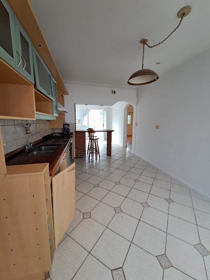 CHALET EN PH DE 4 AMBIENTES. PARQUE LURO. ESCRIBANIA DESIGNADA.