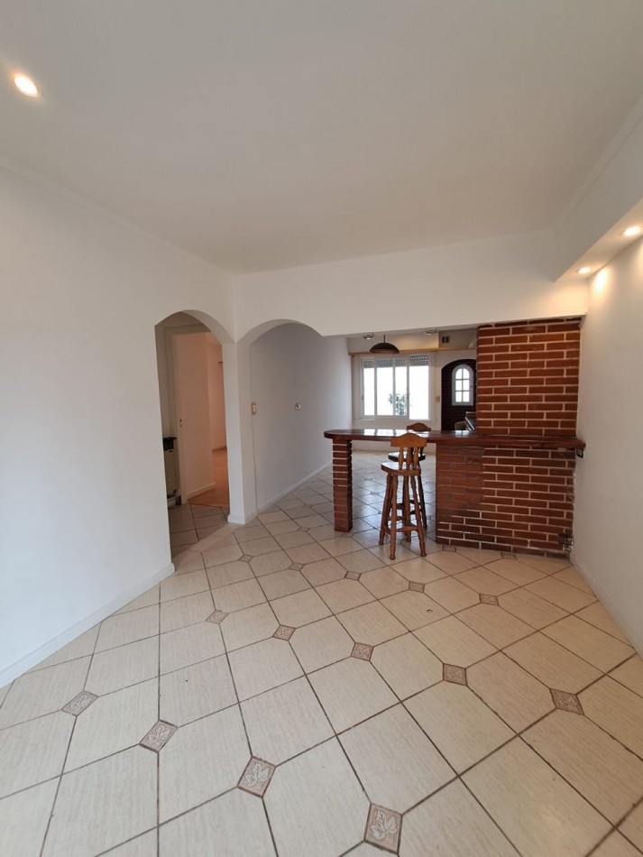 CHALET EN PH DE 4 AMBIENTES. PARQUE LURO. ESCRIBANIA DESIGNADA.