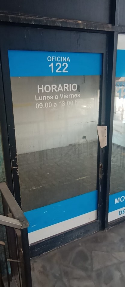 2 LOCALES EN DUPLEX CON ACCESOS INDEPENDIENTES EN GALERIA DE LURO E INDEPENDENCIA. OPORTUNIDAD