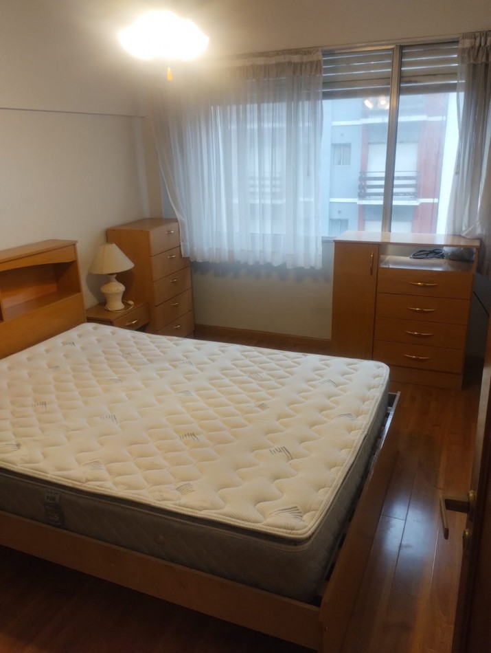 DEPARTAMENTO DE 2 AMBIENTES A LA CALLE CON MUEBLES. A METROS DE PEATONAL SAN MARTIN