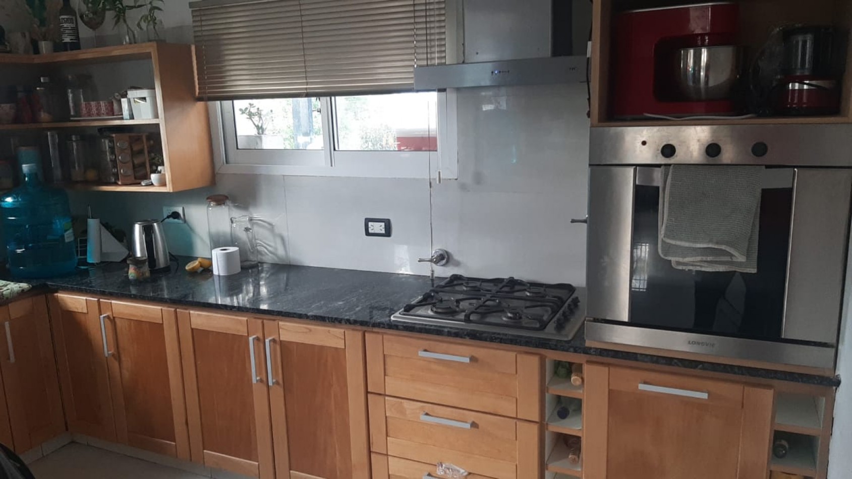 CASA DE 4 AMBIENTES EN BARRIO COSTA DEL SOL