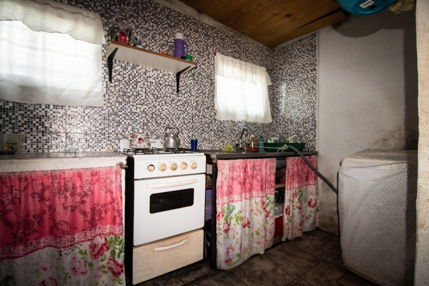 COMPLEJO DE CUATRO UNIDADES BARRIO SANTA RITA. IDEAL RENTAS. ESCUCHA PROPUESTAS. EN BLOCK