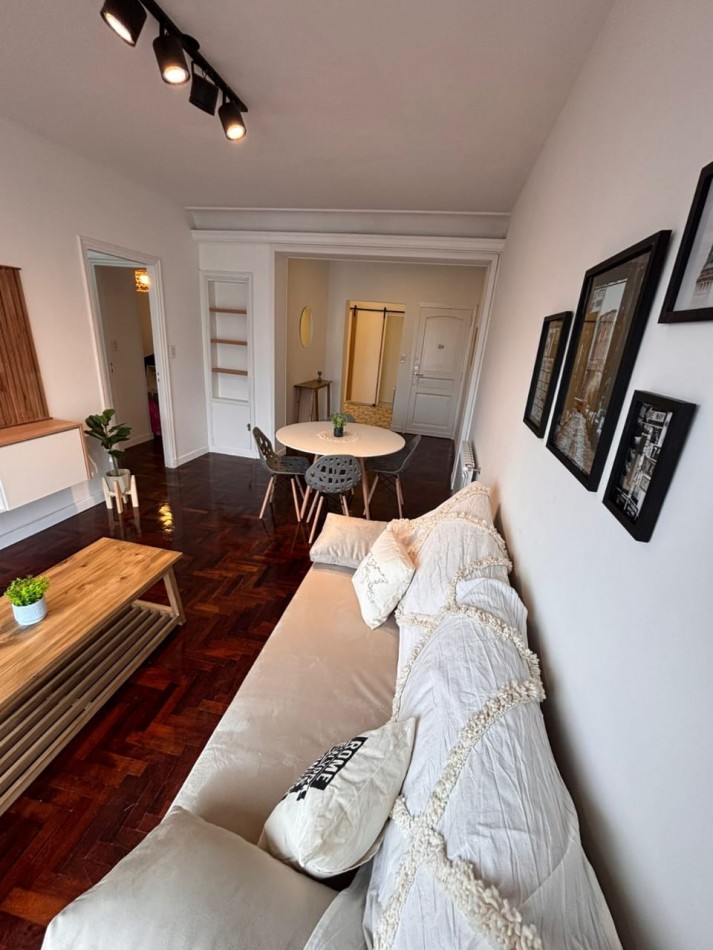 DEPARTAMENTO DE 3 AMBIENTES EXTERNO. RECICLADO A NUEVO. 