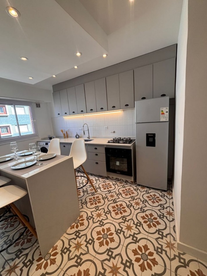 DEPARTAMENTO DE 3 AMBIENTES EXTERNO. RECICLADO A NUEVO. 