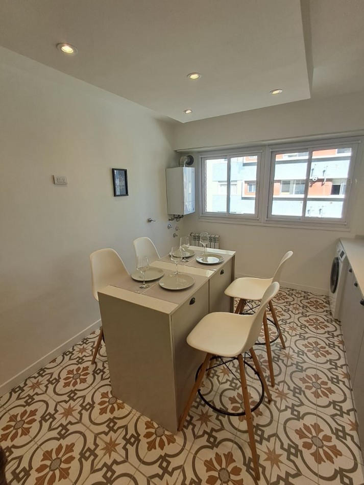 DEPARTAMENTO DE 3 AMBIENTES EXTERNO. RECICLADO A NUEVO. 