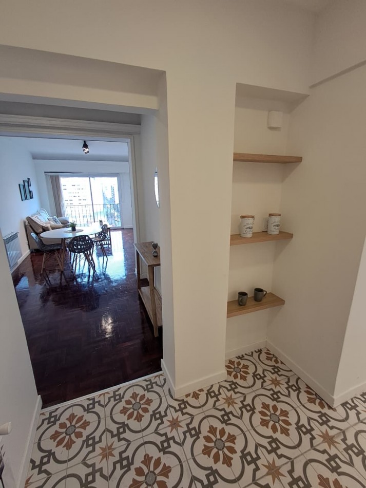 DEPARTAMENTO DE 3 AMBIENTES EXTERNO. RECICLADO A NUEVO. 