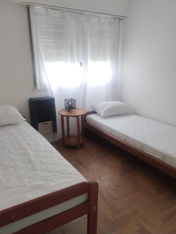 DEPARTAMENTO DE 3 AMBIENTES CON BALCON SALIENTE Y VISTA ABIERTA. SUPER LUMINOSO. CON RENTA,