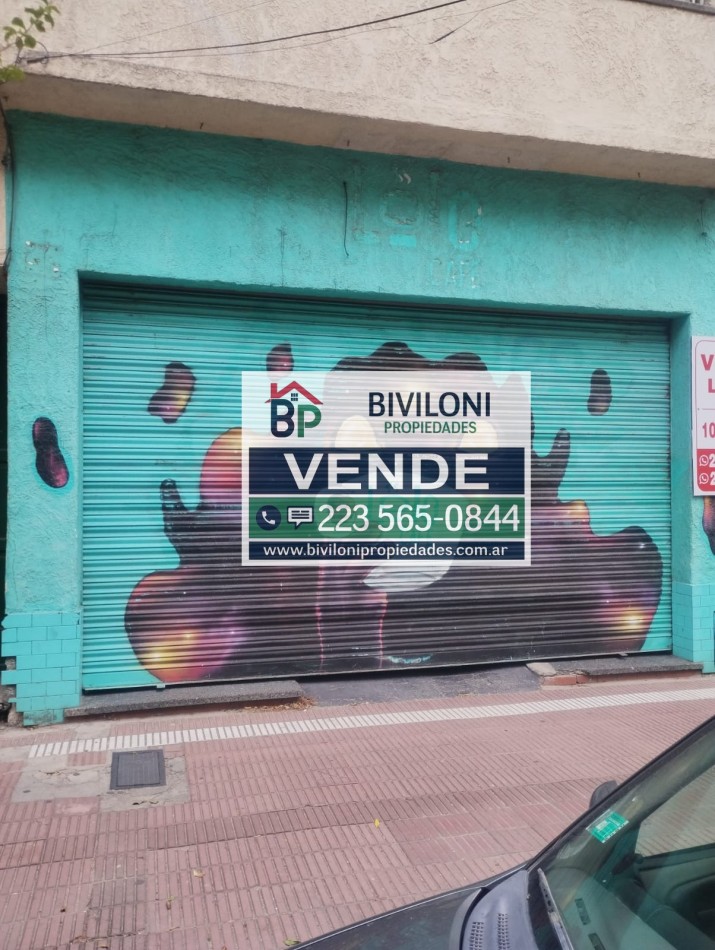 AMPLIO LOCAL A LA VENTA A MEDIA CUADRA DE INDEPENDENCIA. IDEAL GASTRONOMIA. A RECICLAR. NO SE ALQUILA