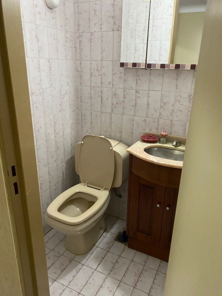 DEPARTAMENTO DE 4 AMBIENTES Y 3 BAÑOS. VISTA PLENA AL MAR. MIRAMAR. PERMUTA POR PROPIEDAD EN MAR DEL PLATA