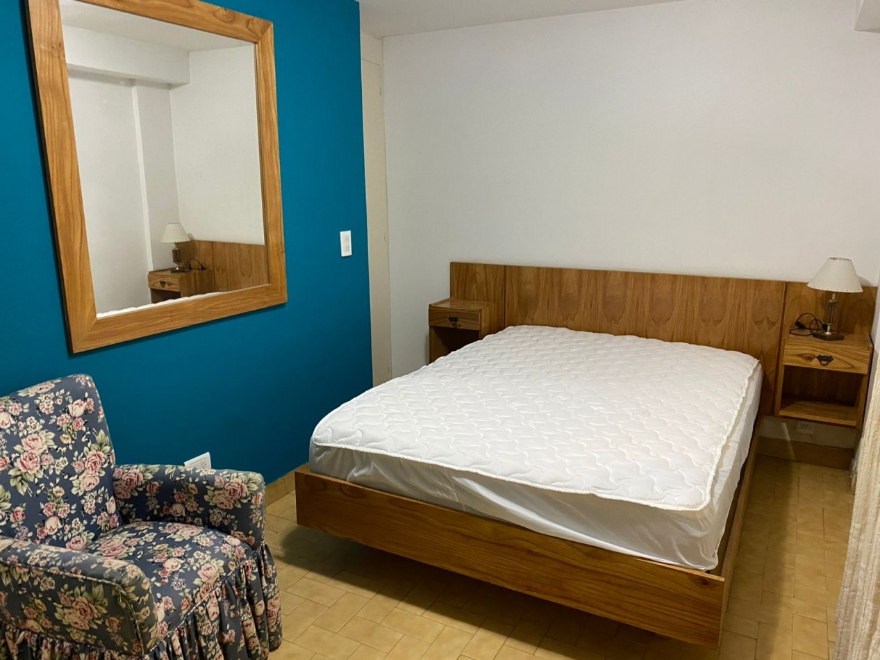 DEPARTAMENTO DE 4 AMBIENTES Y 3 BAÑOS. VISTA PLENA AL MAR. MIRAMAR. PERMUTA POR PROPIEDAD EN MAR DEL PLATA