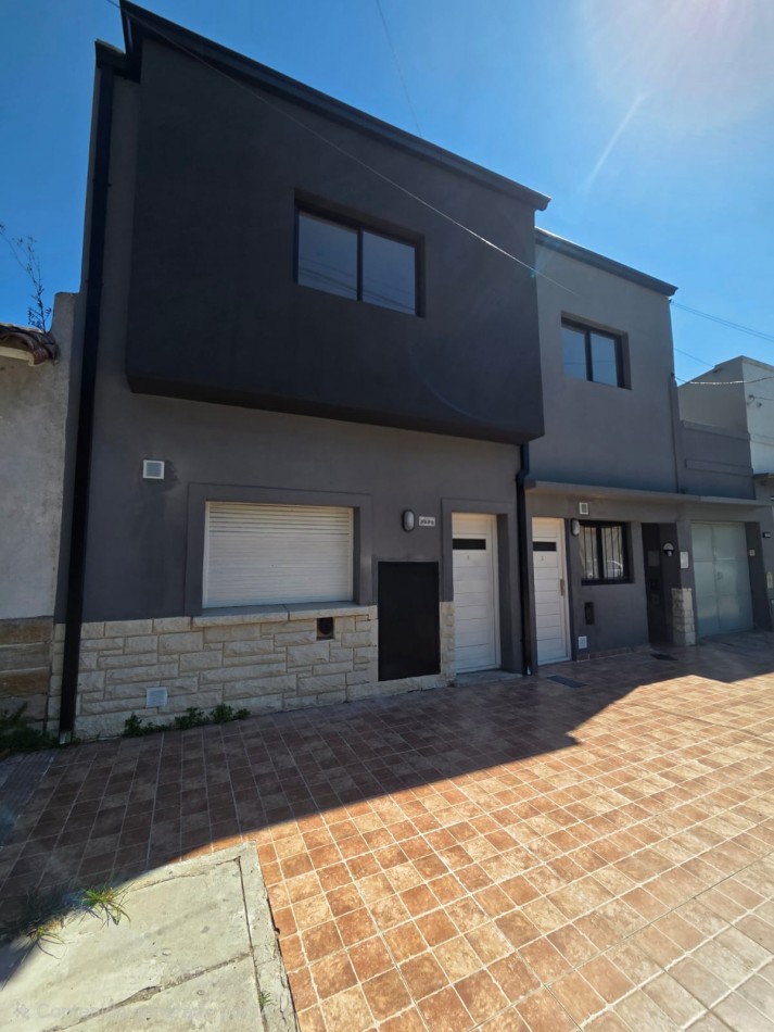 EN VENTA PH DE 3 AMBIENTES A LA CALLE. EN DUPLEX. DON BOSCO