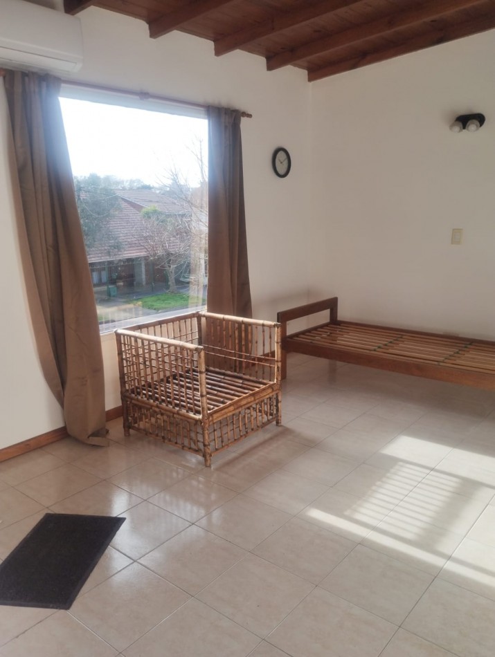 ALQUILER 24 MESES. PH 2 AMBIENTES EN PRIMER PISO POR ESCALERA. TROTADORA. PUNTA MOGOTES