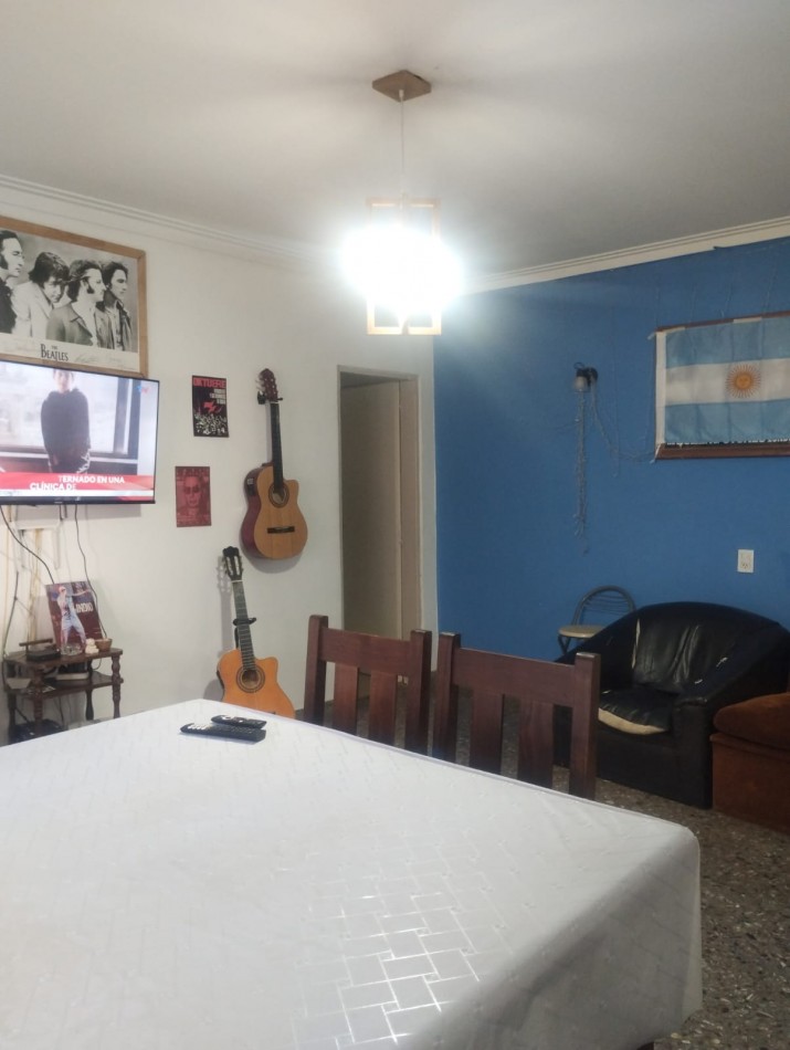 PH DE 3 AMBIENTES CON PATIO Y PARRILLA. BARRIO LAS LILAS 