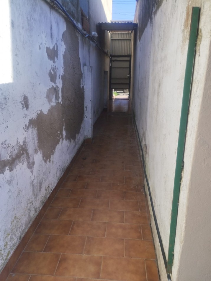 PH DE 3 AMBIENTES CON PATIO Y PARRILLA. BARRIO LAS LILAS 