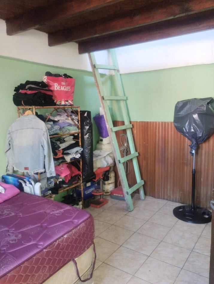 PH DE 3 AMBIENTES CON PATIO Y PARRILLA. BARRIO LAS LILAS 