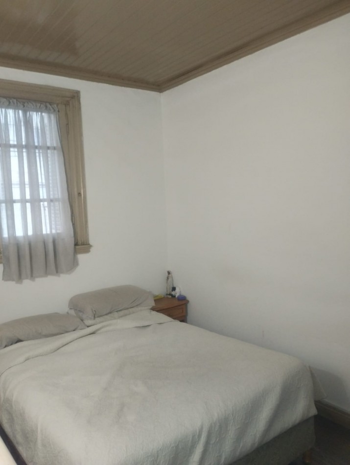 CASONA 3 AMBIENTES CON DEPENDENCIA. LA PERLA