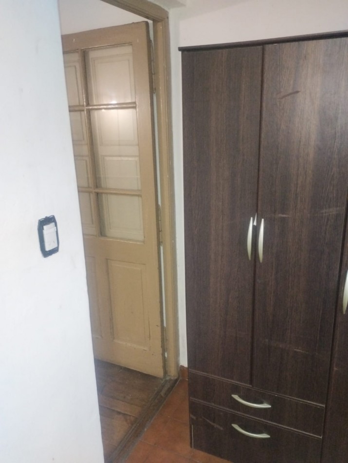 CASONA 3 AMBIENTES CON DEPENDENCIA. LA PERLA