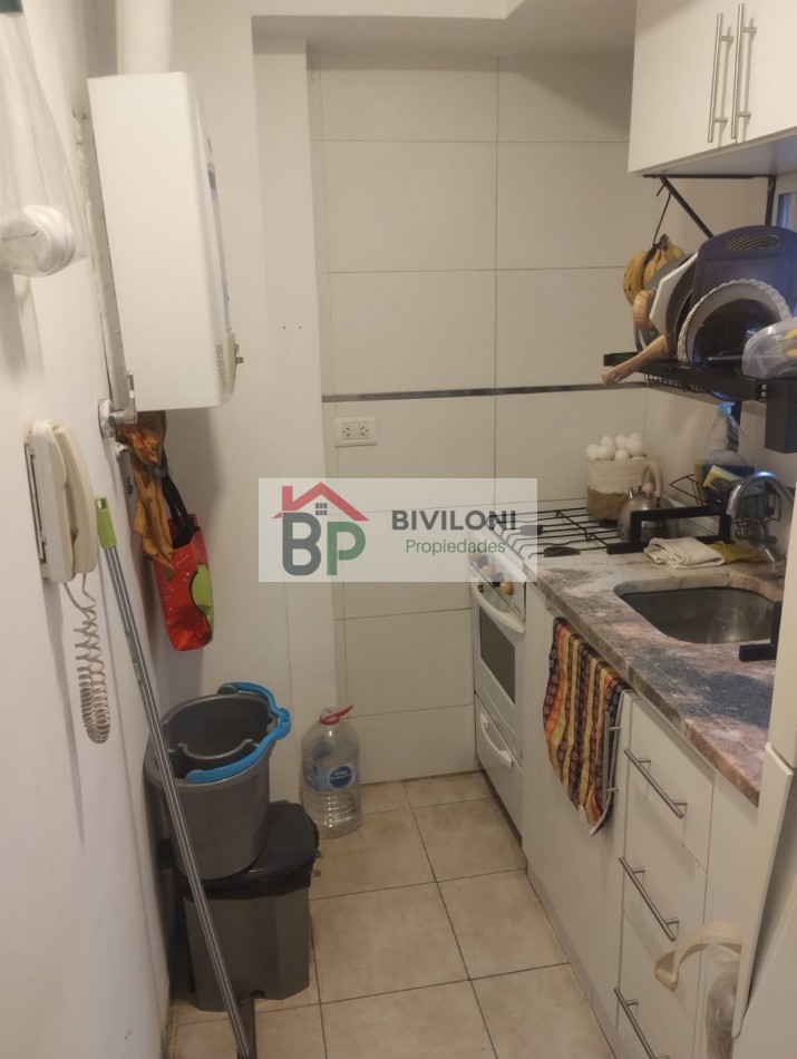 DEPARTAMENTO DE 2 AMBIENTES CON DOS PATIOS. ZONA GUEMES. FINANCIA EL 50% .