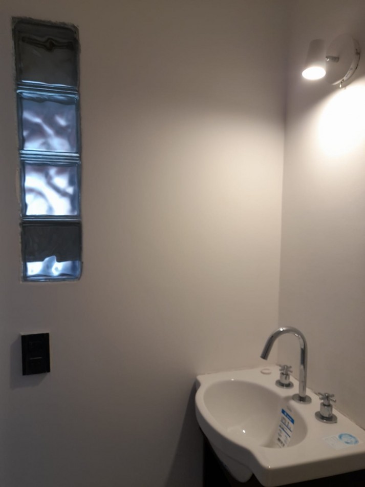 CHALET EN PH 4 AMBIENTES RECICLADO. CON RENTA. BARRIO CONSTITUCION. APTO CREDITO