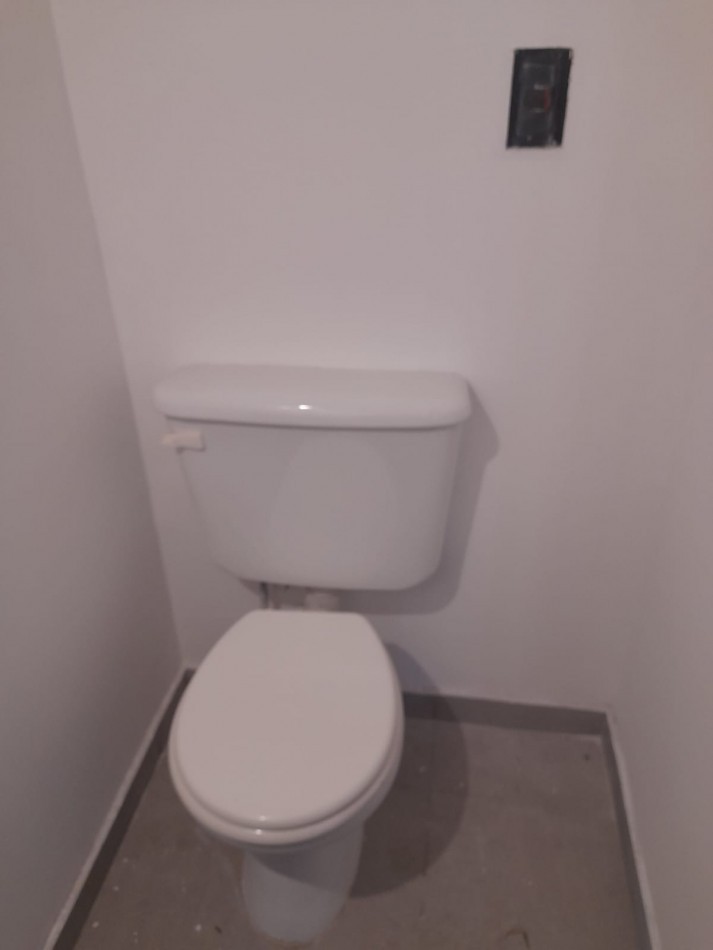 CHALET EN PH 4 AMBIENTES RECICLADO. CON RENTA. BARRIO CONSTITUCION. APTO CREDITO